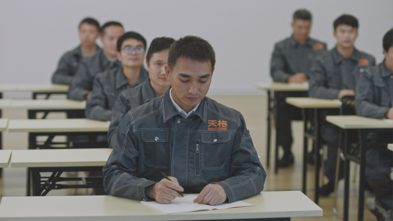 超越用戶期待，天格地暖實(shí)木地板安裝用服務(wù)贏得口碑